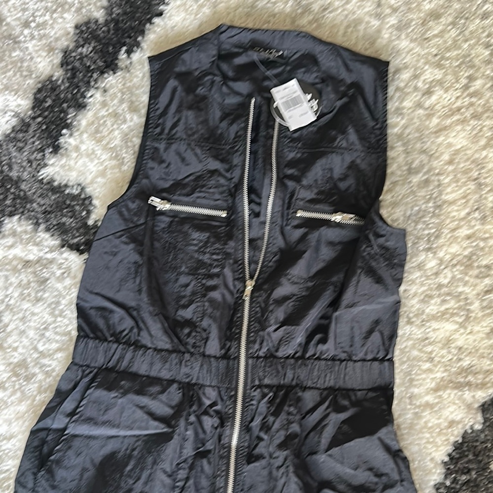 Women's Black Sleeveless jumpsuit